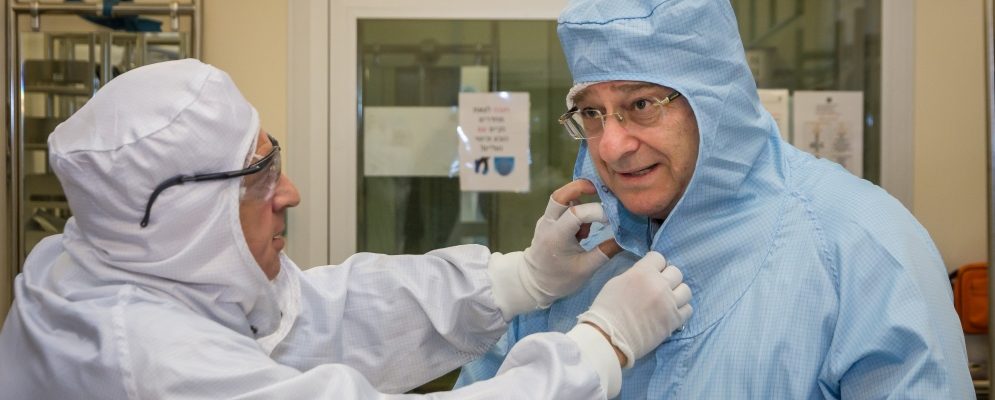 Photo of Technion president prof Peretz-Lavie visiting the MNFPU facility